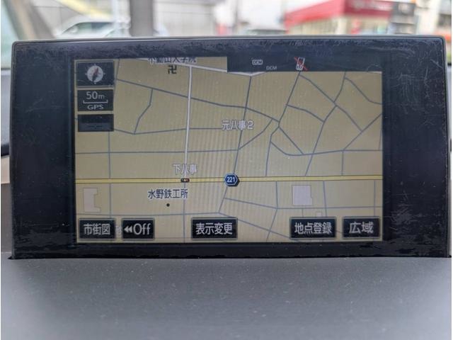 Lexus NX 11