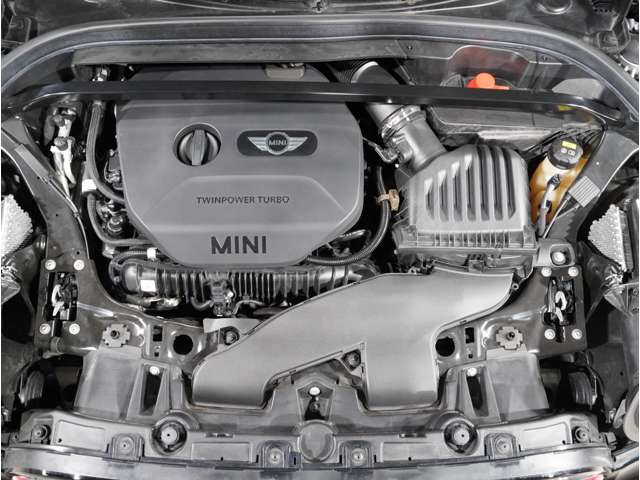 MINI Crossover 7