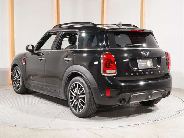 MINI Crossover 10
