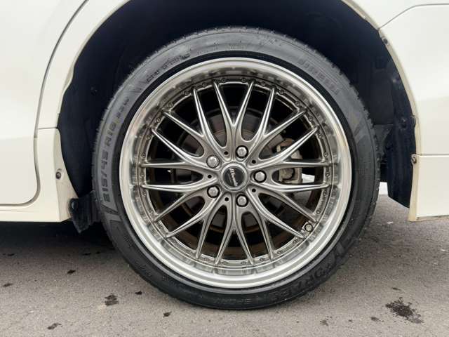 Toyota Esquire 12