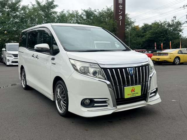 Toyota Esquire 3