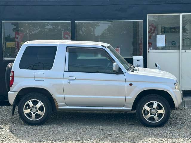Mitsubishi Pajero Mini 10