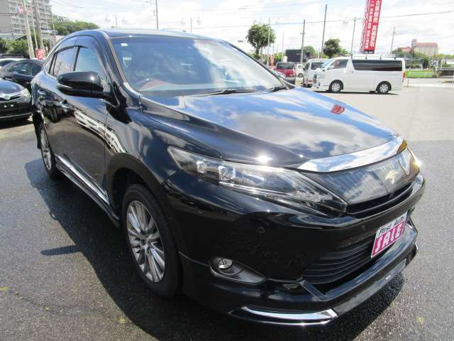 Toyota Harrier 4