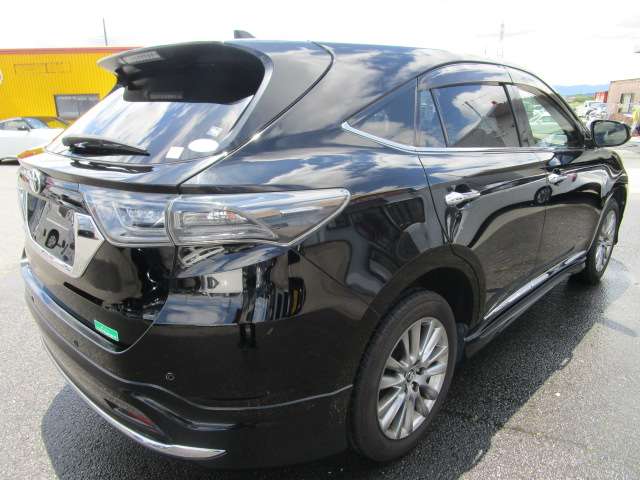 Toyota Harrier 8