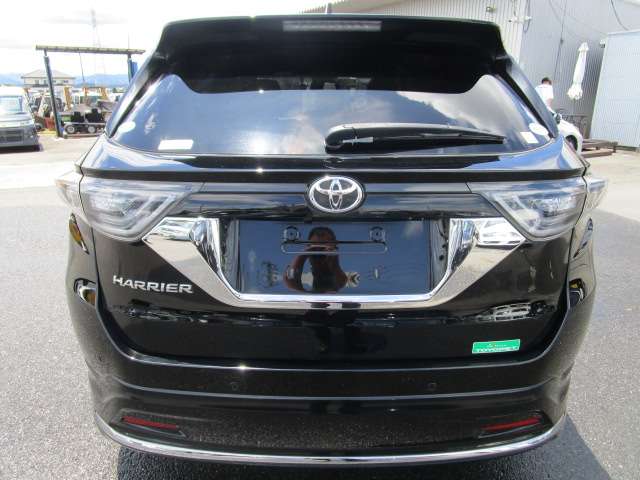Toyota Harrier 9