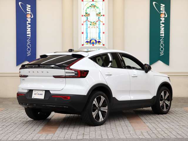 Volvo C40 4