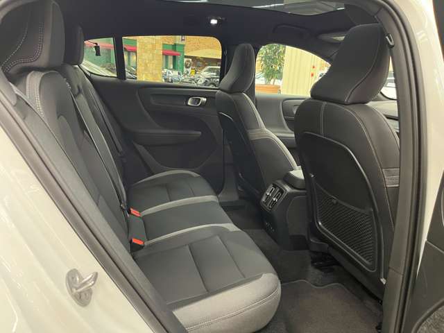 Volvo C40 10