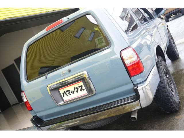 Toyota Hilux Surf 4