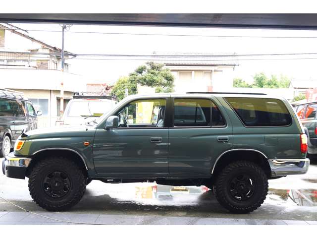 Toyota Hilux Surf 5