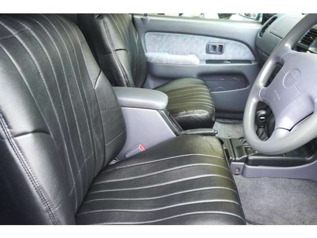 Toyota Hilux Surf 8