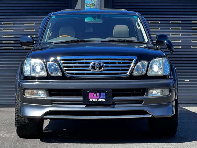 Toyota Land Cruiser Cygnus 2