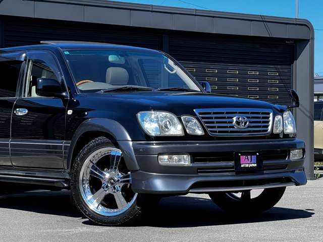 Toyota Land Cruiser Cygnus 9