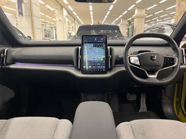 Volvo EX30 3