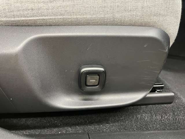 Volvo EX30 9