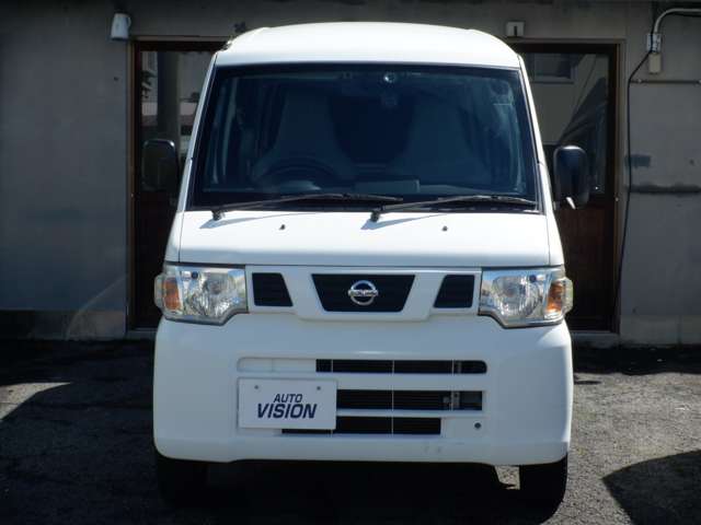 Nissan NV100 Clipper 3