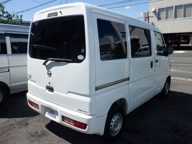 Nissan NV100 Clipper 6