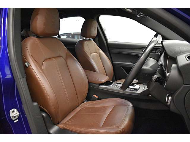 Alfa Romeo Stelvio 9