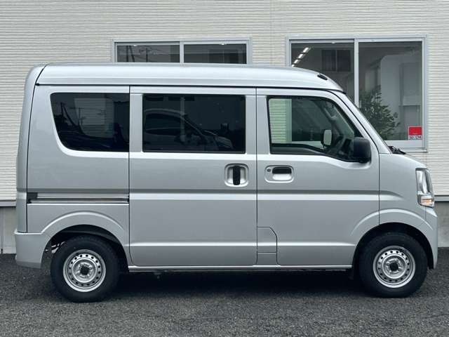 Suzuki Every 12