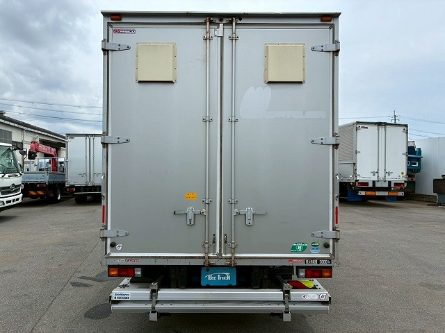 Mitsubishi Fuso Canter 8