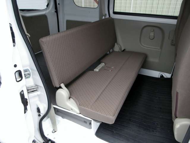 Suzuki Every 11