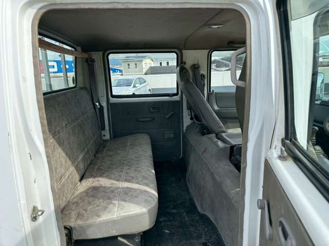 Mazda Titan Dash 11