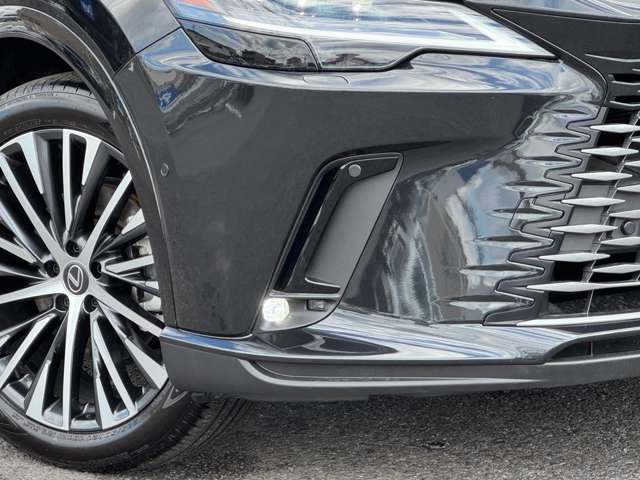 Lexus RX 7