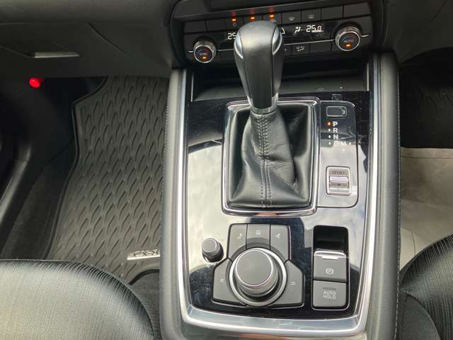 Mazda CX-8 9