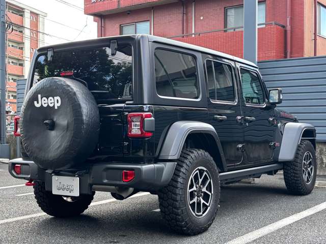 Jeep Wrangler 5