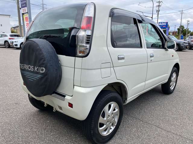 Daihatsu Terios Kid 7
