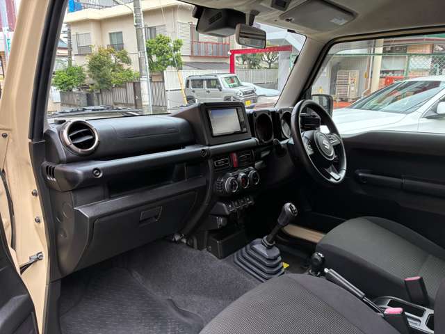 Suzuki Jimny 10