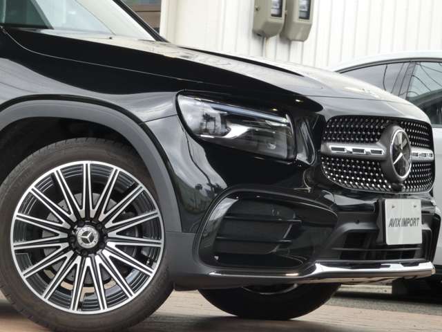 Mercedes-Benz GLB 5
