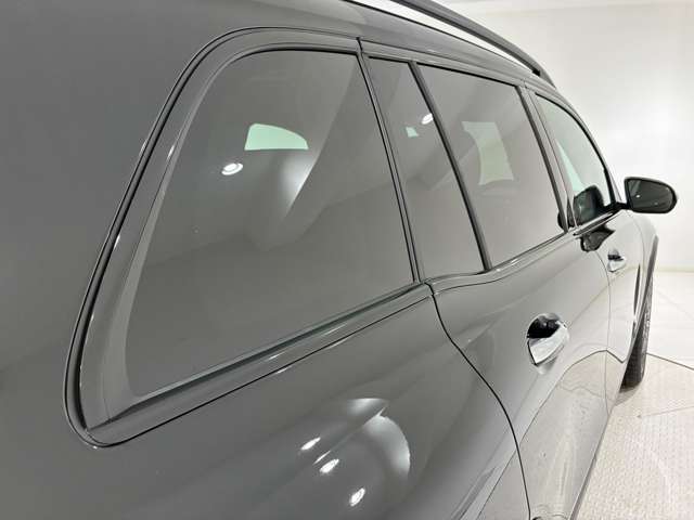 Mercedes-Benz GLB 6