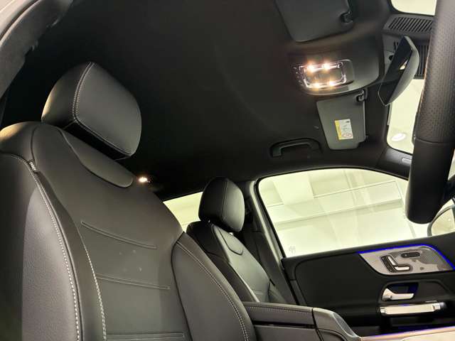 Mercedes-Benz GLB 8
