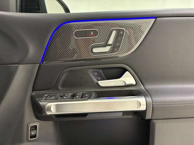 Mercedes-Benz GLB 10