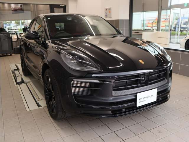 Porsche Macan 4