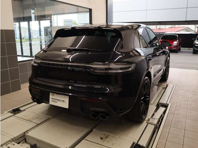 Porsche Macan 5