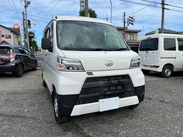 Daihatsu Hijet Cargo 8