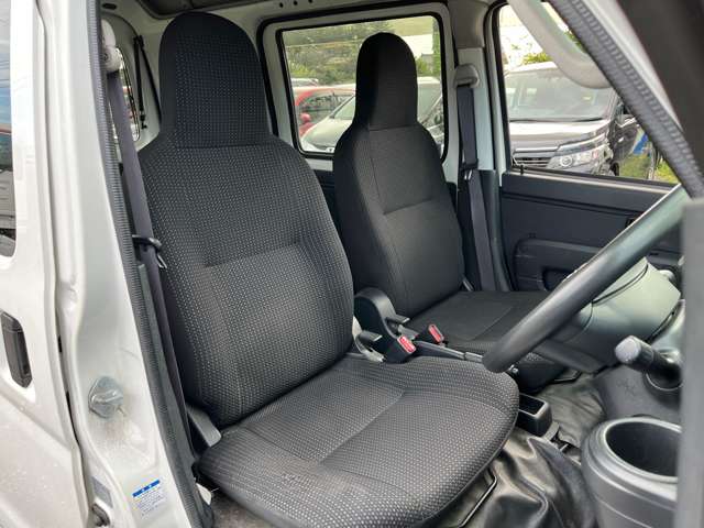 Daihatsu Hijet Cargo 10