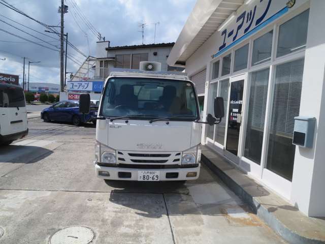 Isuzu Elf 2