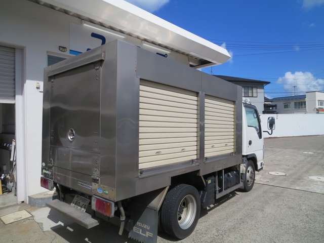 Isuzu Elf 4
