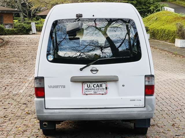 Nissan Vanette 4