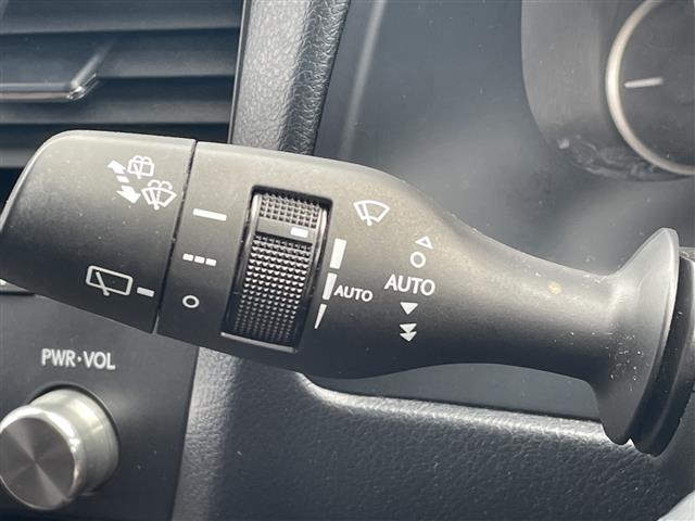 Lexus RX 9