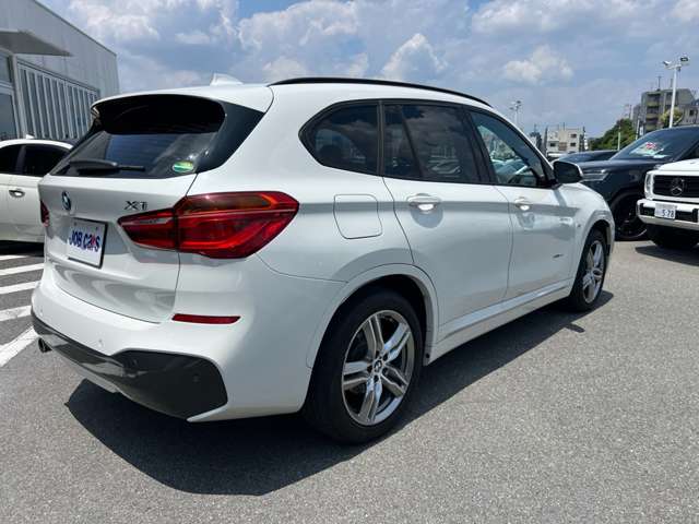 BMW X1 8