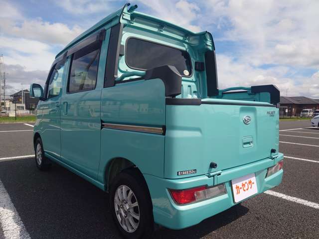 Daihatsu Hijet Deck Van 6