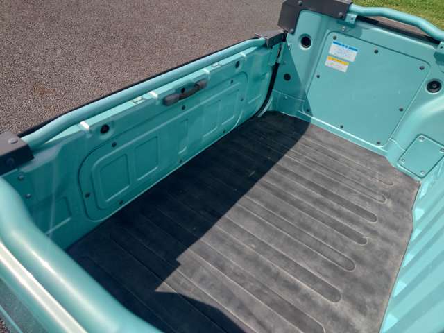 Daihatsu Hijet Deck Van 10