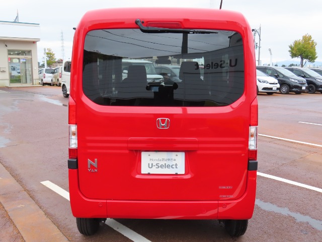 Honda N-VAN 12