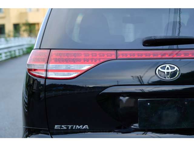 Toyota Estima 10