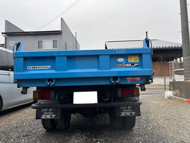 Isuzu Elf 4