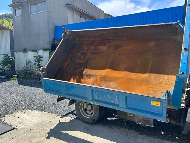 Mitsubishi Fuso Canter 11