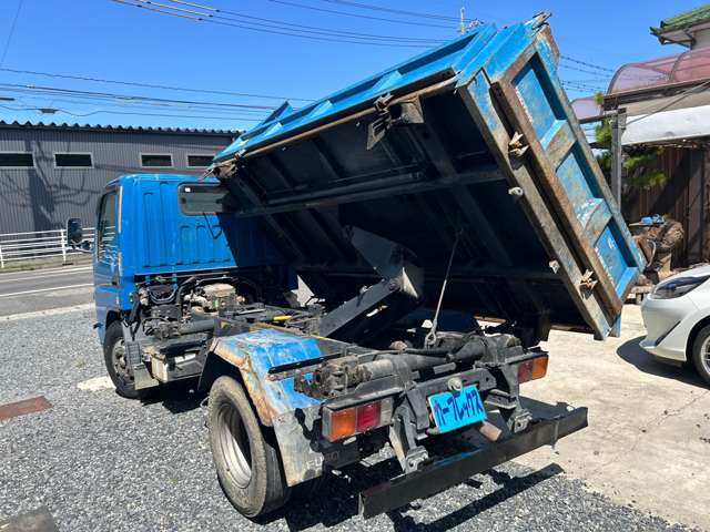 Mitsubishi Fuso Canter 9